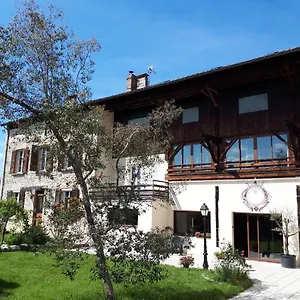 D'hôtes La Noyeraie Couette-café Izeron